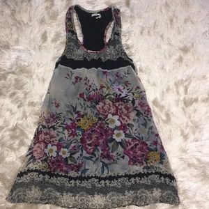 Beautiful flowery dress